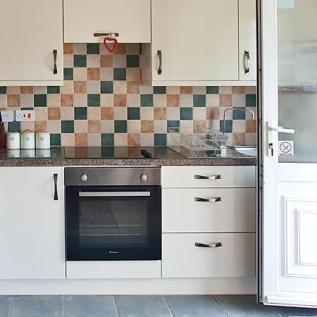Dart Haven - Cheerful Holiday Bungalow In Galmpton Zewnętrze zdjęcie
