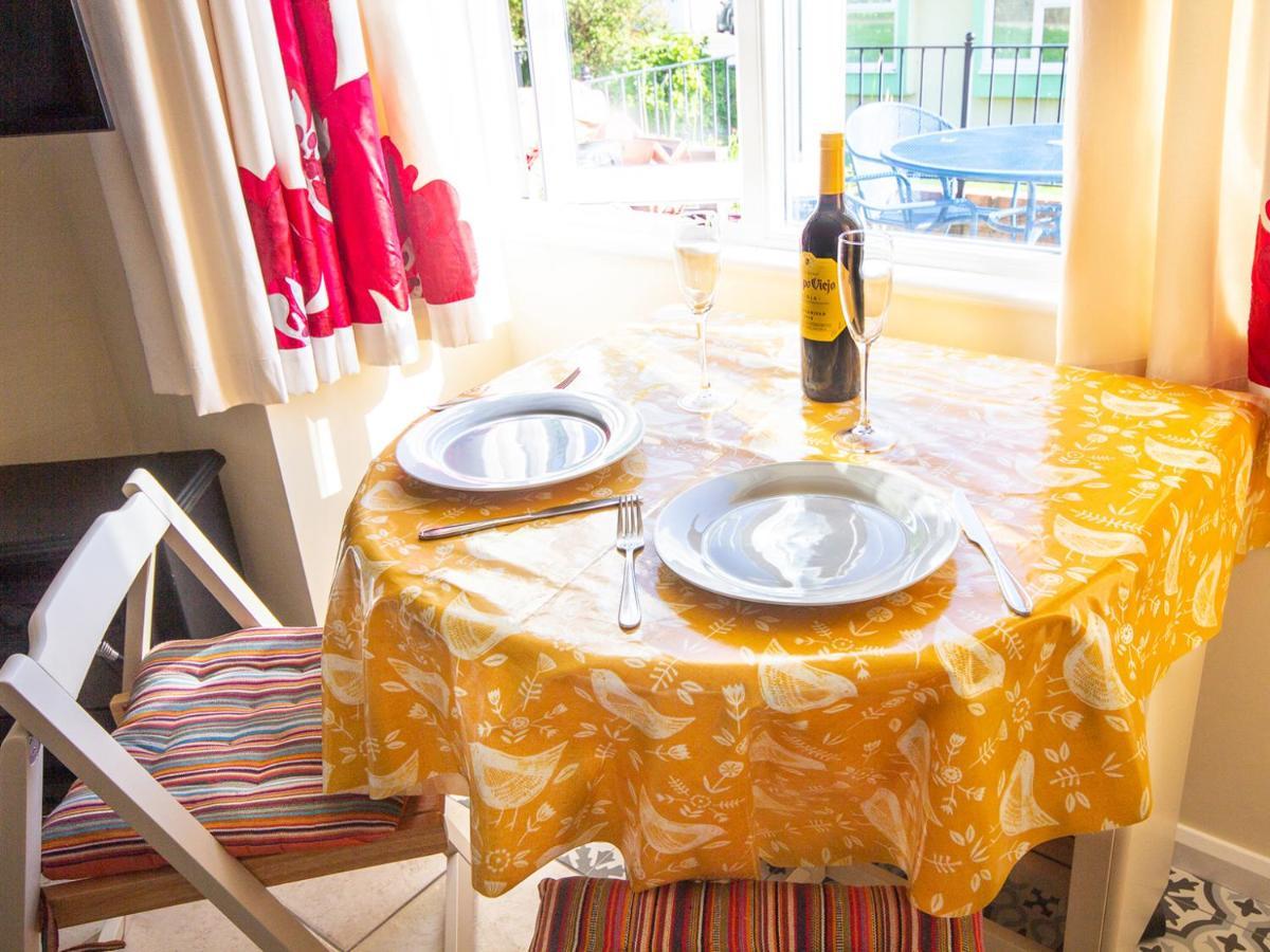 Dart Haven - Cheerful Holiday Bungalow In Galmpton Zewnętrze zdjęcie